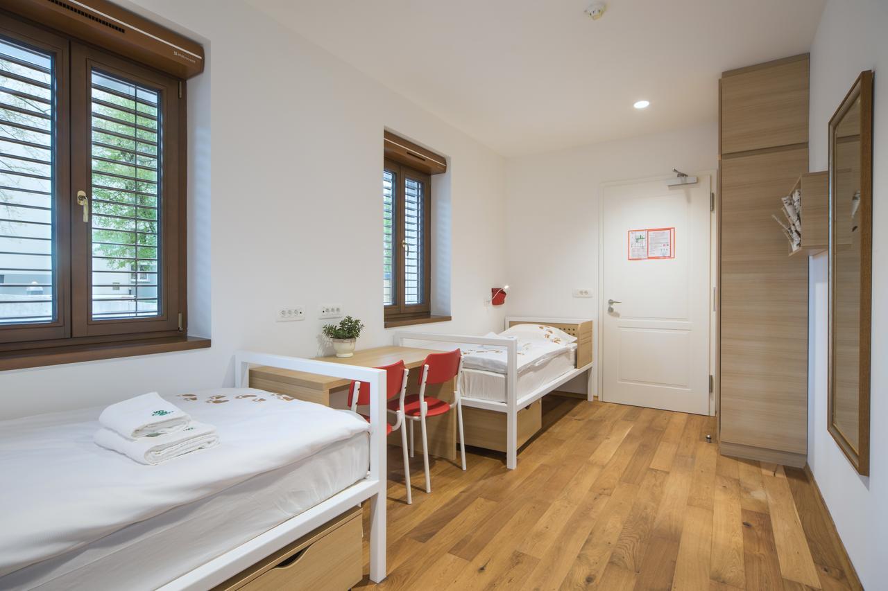 Hostel Bearlog Kocevje Zewnętrze zdjęcie