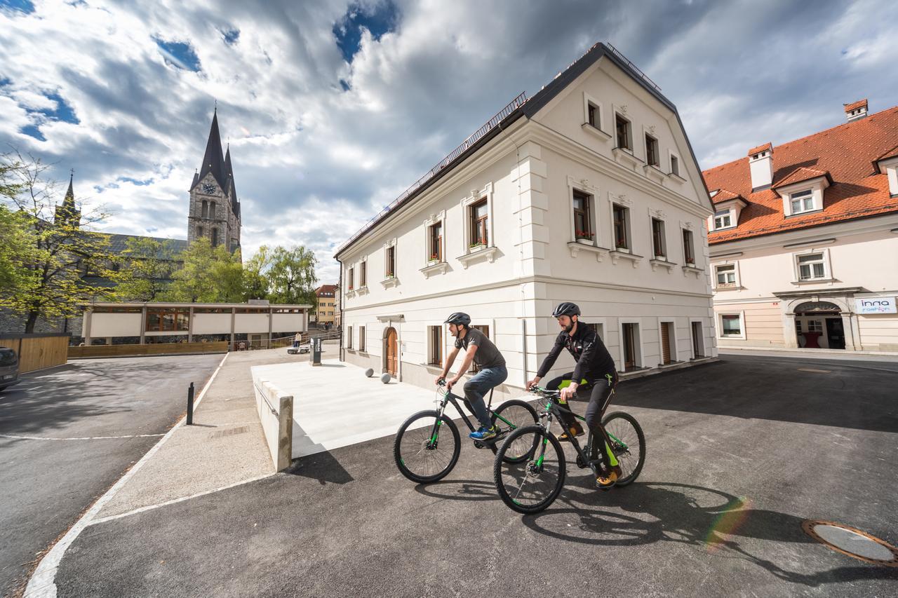 Hostel Bearlog Kocevje Zewnętrze zdjęcie
